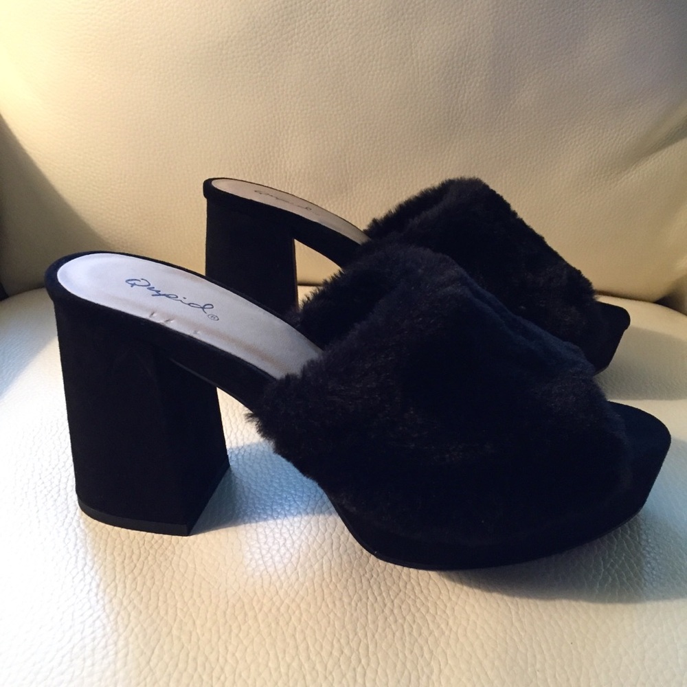 Dark Davenport fuzzy heeled slides